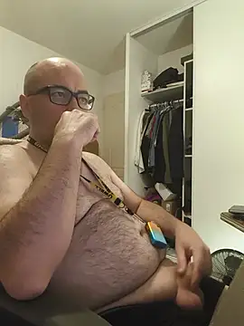 Snapshot of veryverybigdick45 chatting on June 2026 10:19:01 PM veryverybigdick45 online show from June 2026 10:19:01 PM