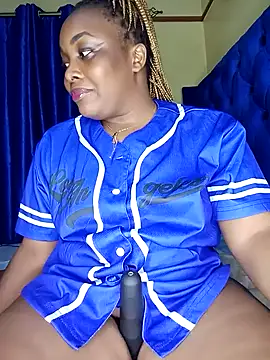 Queenshaz01 online show from October 2025 12:32:02 AM