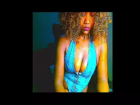 Snapshot of lilylovexx chatting on June 2026 03:58:02 AM lilylovexx online show from June 2026 03:58:02 AM