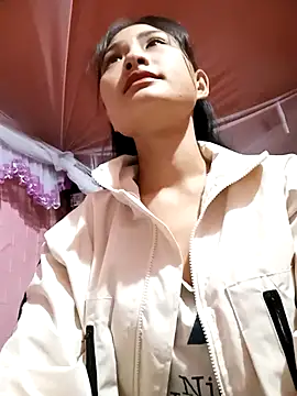 trieungoclnt online show from November 2025 02:27:01 AM