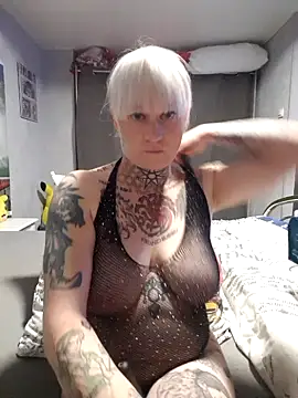 poussichienne online show from September 2025 04:02:01 PM