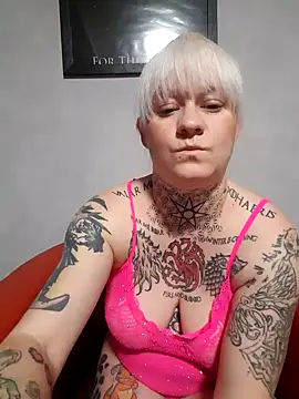 poussichienne online show from October 2025 04:08:01 PM