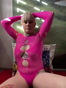 poussichienne online show from January 2025 01:02:01 PM