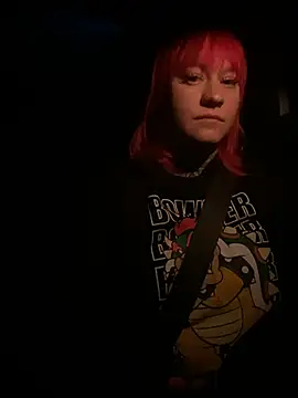 poussichienne online show from May 2026 03:19:01 AM