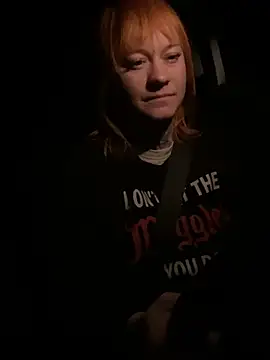 poussichienne online show from March 2026 04:24:01 AM