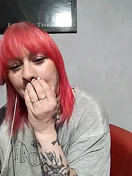 poussichienne online show from May 2026 03:38:01 PM