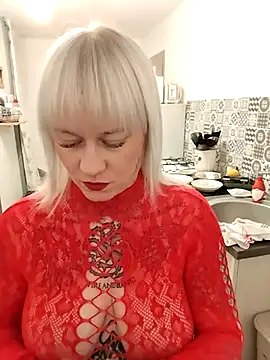 poussichienne online show from February 2026 04:29:01 PM