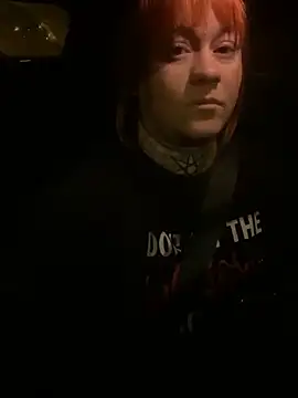 poussichienne online show from March 2026 04:19:01 AM