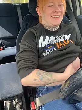 poussichienne online show from March 2026 11:21:01 AM