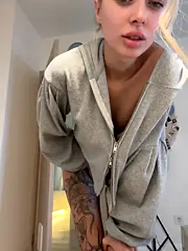 Snapshot of enjoy_my_beauty chatting on November 2025 06:50:02 AM enjoy my beauty online show from November 2025 06:50:02 AM