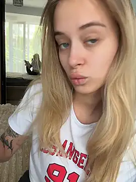 Snapshot of enjoy_my_beauty chatting on July 2026 06:54:02 AM enjoy my beauty online show from July 2026 06:54:02 AM
