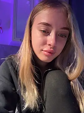 Snapshot of enjoy_my_beauty chatting on October 2025 05:39:01 AM enjoy my beauty online show from October 2025 05:39:01 AM