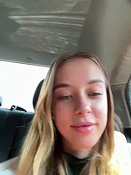 Snapshot of enjoy_my_beauty chatting on February 2025 04:35:02 AM enjoy my beauty online show from February 2025 04:35:02 AM