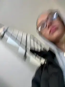 enjoy my beauty online show from November 2025 07:01:02 AM