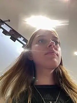 Snapshot of enjoy_my_beauty chatting on February 2025 04:32:02 AM enjoy my beauty online show from February 2025 04:32:02 AM