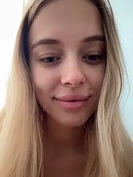 Snapshot of enjoy_my_beauty chatting on July 2026 06:42:02 AM enjoy my beauty online show from July 2026 06:42:02 AM