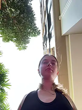 Snapshot of enjoy_my_beauty chatting on January 2025 04:25:01 AM enjoy my beauty online show from January 2025 04:25:01 AM