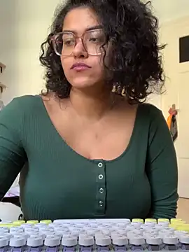 Snapshot of Curvydesifromgermany chatting on March 2025 12:28:01 PM Curvydesifromgermany online show from March 2025 12:28:01 PM