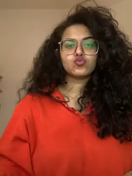 Snapshot of Curvydesifromgermany chatting on January 2025 01:03:02 PM Curvydesifromgermany online show from January 2025 01:03:02 PM