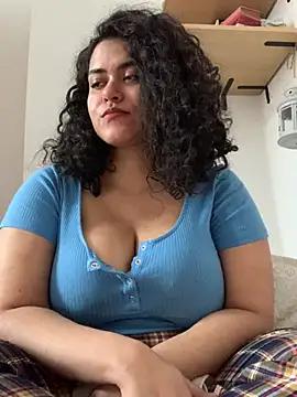 Curvydesifromgermany online show from January 2026 12:12:01 PM