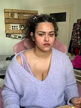 Curvydesifromgermany online show from March 2026 12:50:02 PM