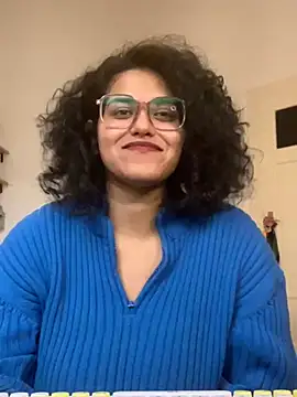 Snapshot of Curvydesifromgermany chatting on January 2025 02:42:01 PM Curvydesifromgermany online show from January 2025 02:42:01 PM