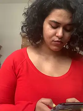 Snapshot of Curvydesifromgermany chatting on February 2025 12:15:01 PM Curvydesifromgermany online show from February 2025 12:15:01 PM