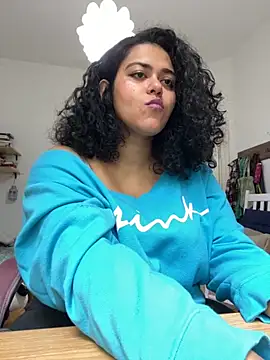 Snapshot of Curvydesifromgermany chatting on October 2025 10:38:02 AM Curvydesifromgermany online show from October 2025 10:38:02 AM