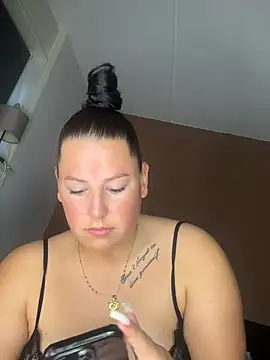 xlinastarrx online show from May 2026 04:49:01 AM