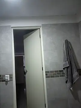 Hunnyhunty420 online show from March 2026 12:10:01 PM