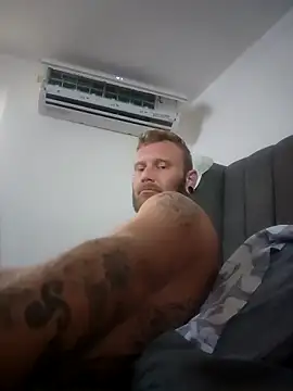 Hunnyhunty420 online show from April 2026 01:11:02 AM