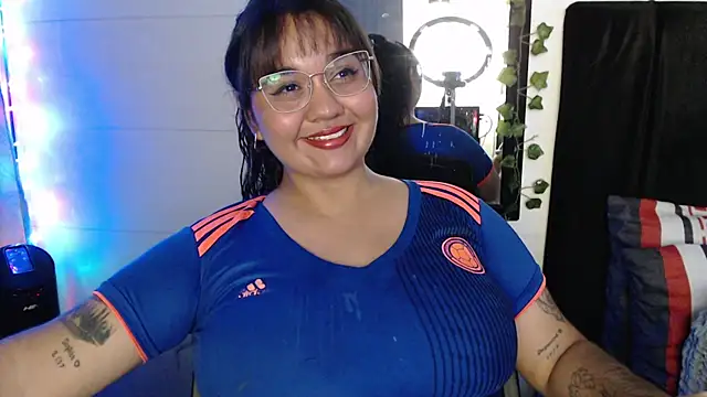 Snapshot of Alezapark chatting on June 2026 05:13:01 AM Alezapark online show from June 2026 05:13:01 AM