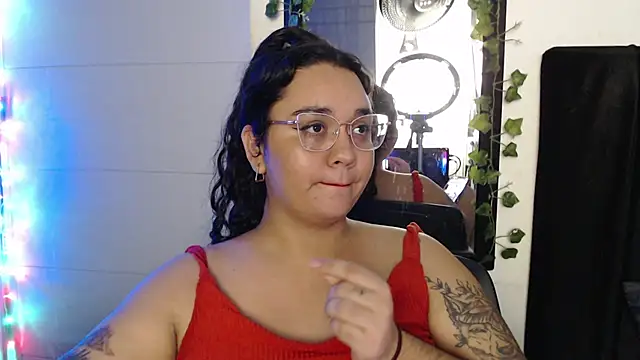 Snapshot of Alezapark chatting on June 2026 10:36:01 PM Alezapark online show from June 2026 10:36:01 PM