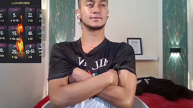 Snapshot of Kevin_Torres chatting on September 2025 04:14:02 AM Kevin Torres online show from September 2025 04:14:02 AM
