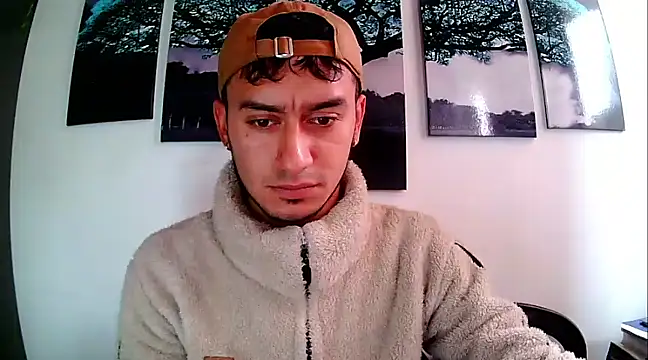 Snapshot of Kevin_Torres chatting on February 2025 05:30:02 PM Kevin Torres online show from February 2025 05:30:02 PM