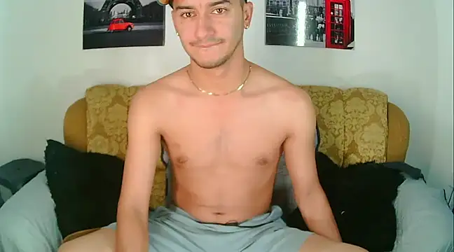 Snapshot of Kevin_Torres chatting on January 2025 06:21:01 PM Kevin Torres online show from January 2025 06:21:01 PM