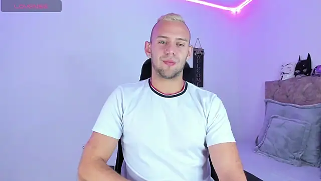 Damon Bakert online show from October 2025 03:24:01 PM