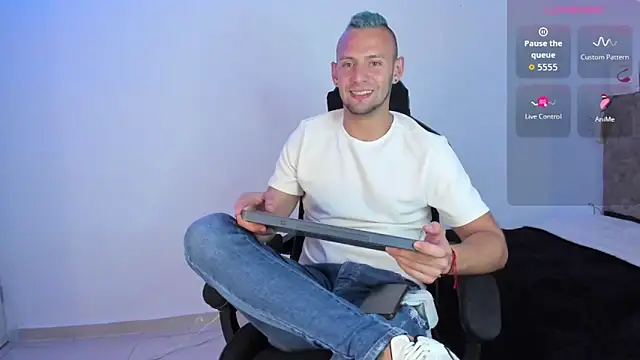 Damon Bakert online show from December 2025 08:32:02 PM