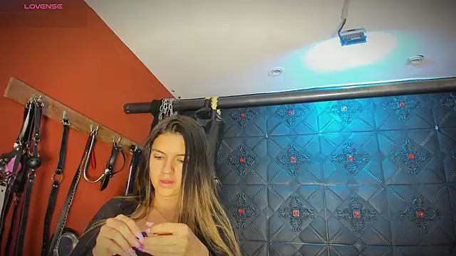 annavi  online show from March 2026 12:09:02 PM