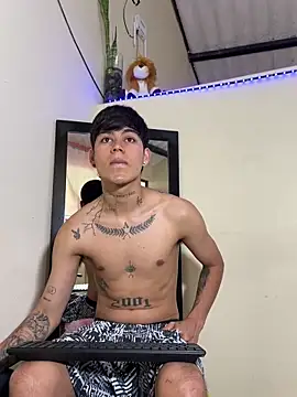 Lukas strong online show from November 2025 02:06:02 PM