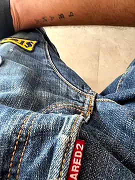 Lukas strong online show from December 2025 04:52:02 PM