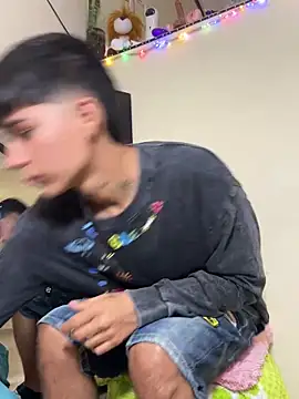 Lukas strong online show from November 2025 03:12:01 PM