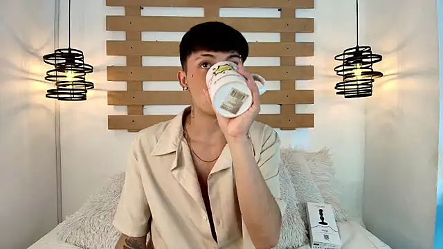 Steev Novoa online show from March 2025 04:29:02 AM
