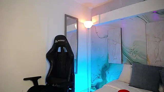 Steev Novoa online show from April 2026 02:37:02 AM