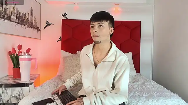 Steev Novoa online show from February 2026 04:00:01 AM