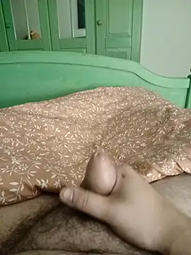 BennoSingle online show from September 2025 05:55:02 PM