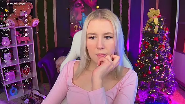 Snapshot of Selenatrend chatting on January 2026 12:31:02 PM Selenatrend online show from January 2026 12:31:02 PM