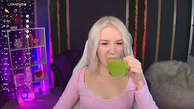 Selenatrend online show from November 2025 12:30:01 PM