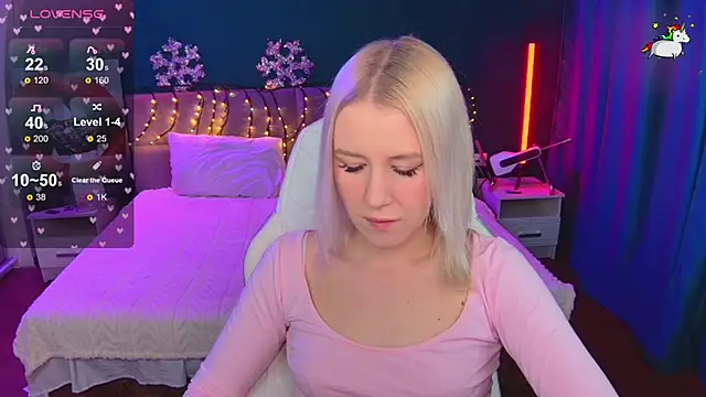 Snapshot of Selenatrend chatting on January 2026 06:41:02 AM Selenatrend online show from January 2026 06:41:02 AM