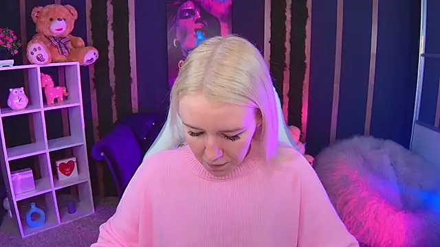 Selenatrend online show from December 2025 06:15:01 AM